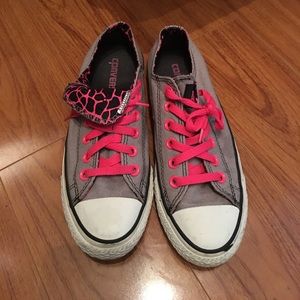 EUC converse low tops